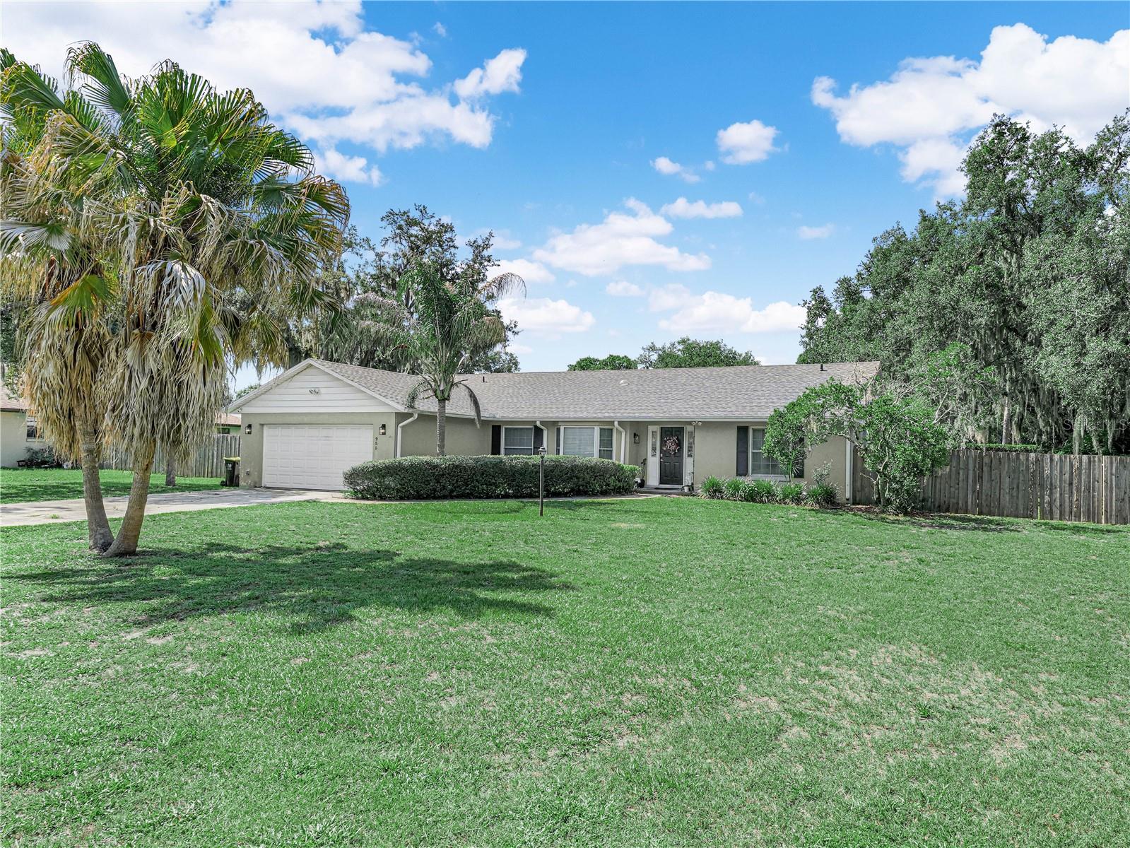 Single Family Residence em LAKELAND, FL - Daniel Dourado