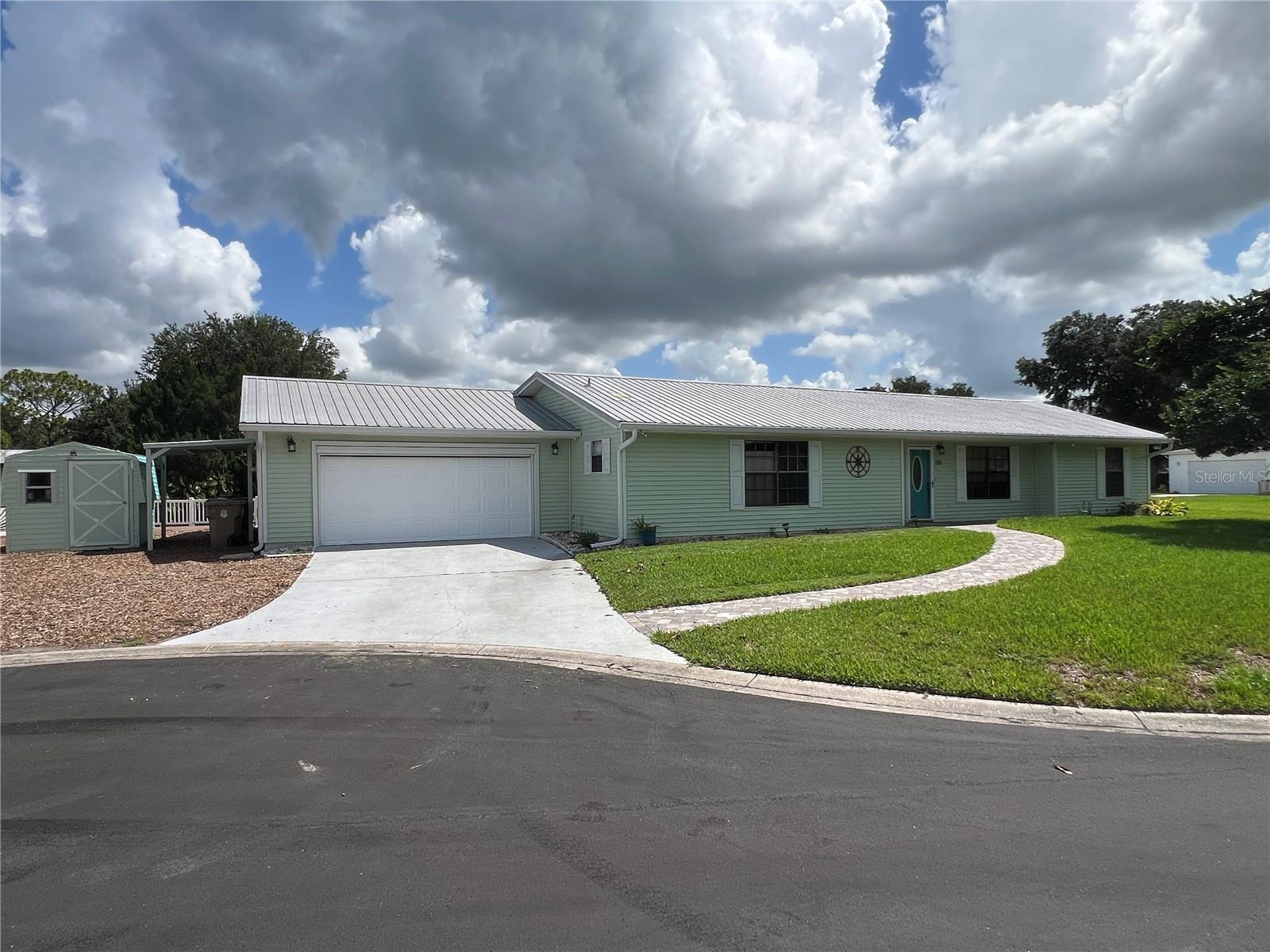 Single Family Residence em KENANSVILLE, FL - Daniel Dourado