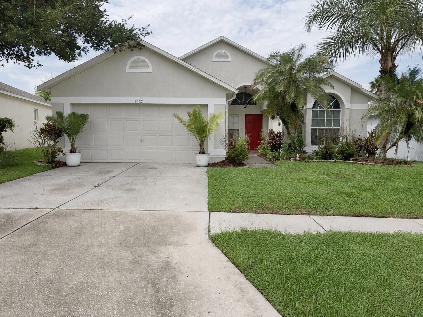 Single Family Residence in LAND O LAKES, FL - Daniel Dourado