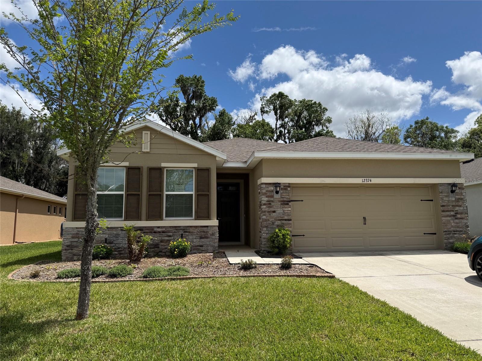 Single Family Residence in DADE CITY, FL - Daniel Dourado