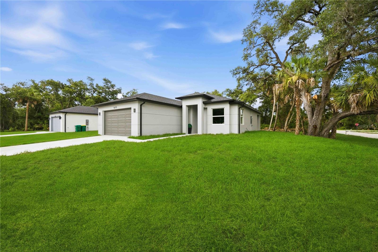 Single Family Residence in PORT CHARLOTTE, FL - Daniel Dourado