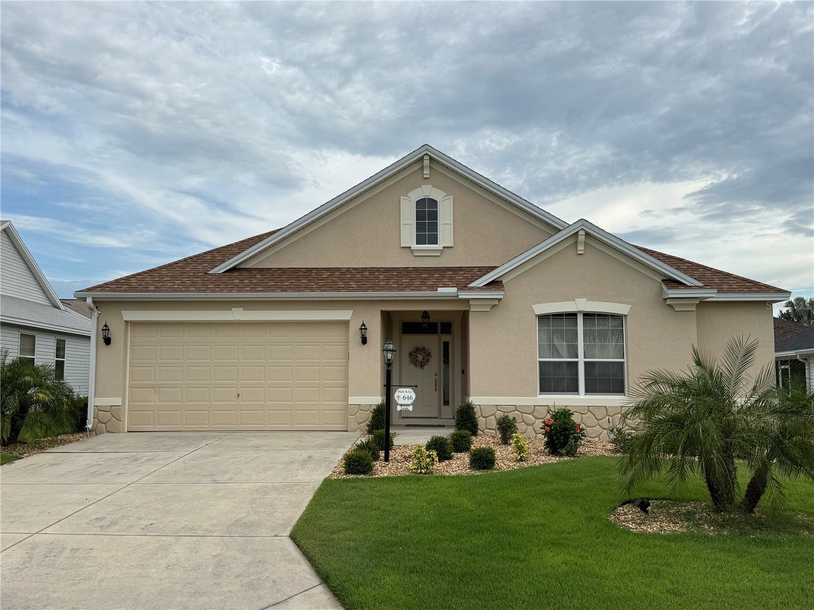 Single Family Residence in THE VILLAGES, FL - Daniel Dourado
