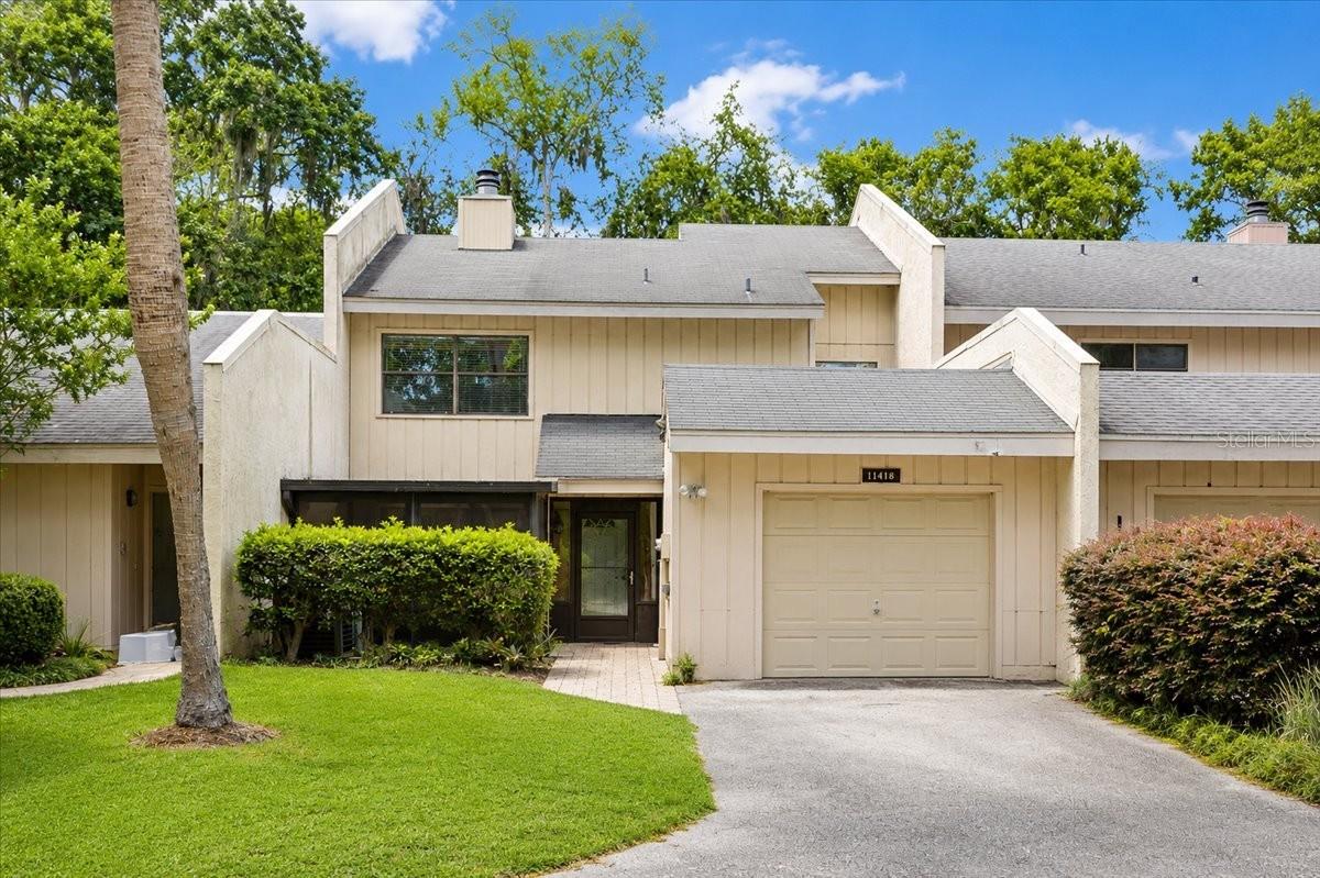 Single Family Residence in ALACHUA, FL - Daniel Dourado