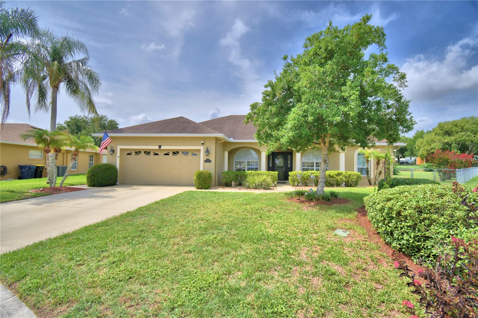 Single Family Residence in AUBURNDALE, FL - Daniel Dourado