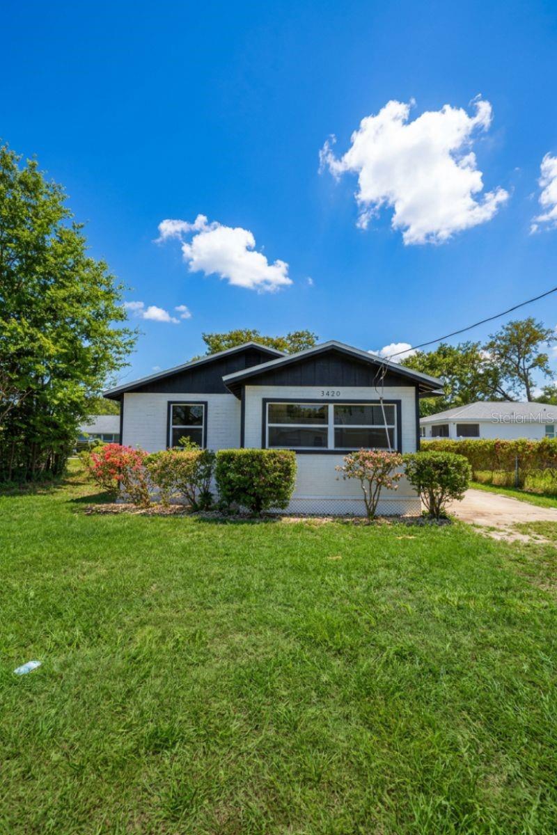 Single Family Residence in WINTER HAVEN, FL - Daniel Dourado