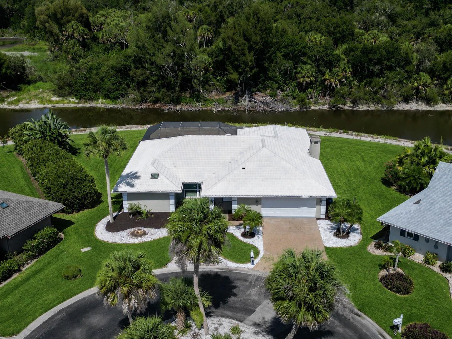 Single Family Residence in VENICE, FL - Daniel Dourado