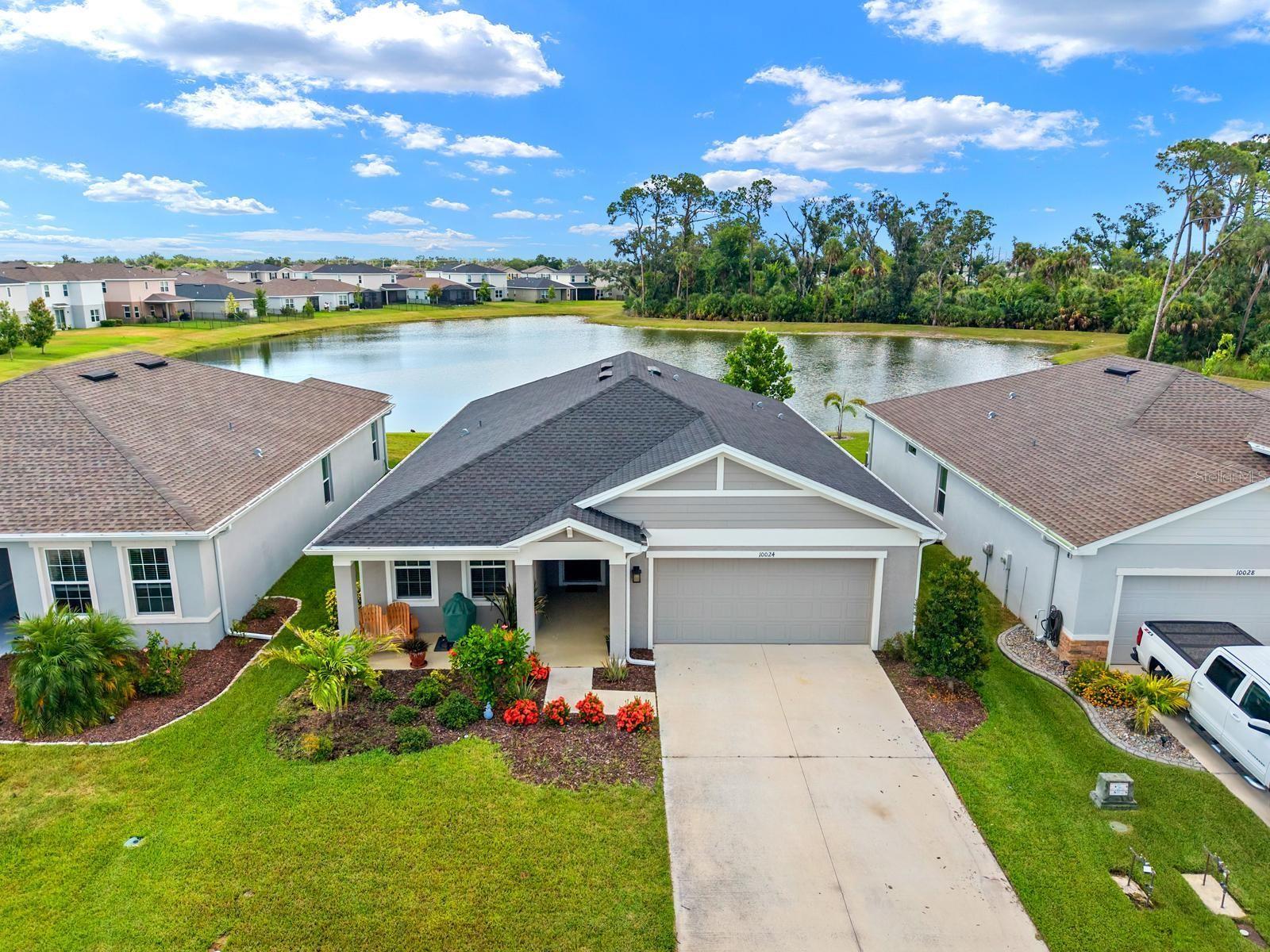Single Family Residence in PARRISH, FL - Daniel Dourado