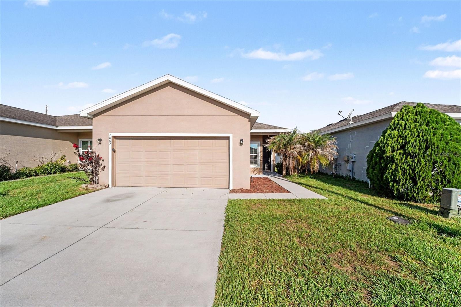 Single Family Residence in WINTER HAVEN, FL - Daniel Dourado