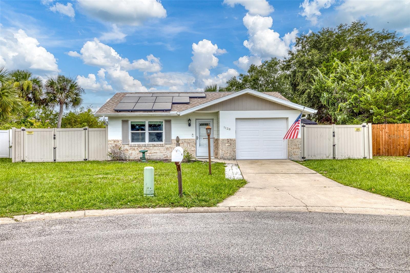 Single Family Residence em PORT ORANGE, FL - Daniel Dourado