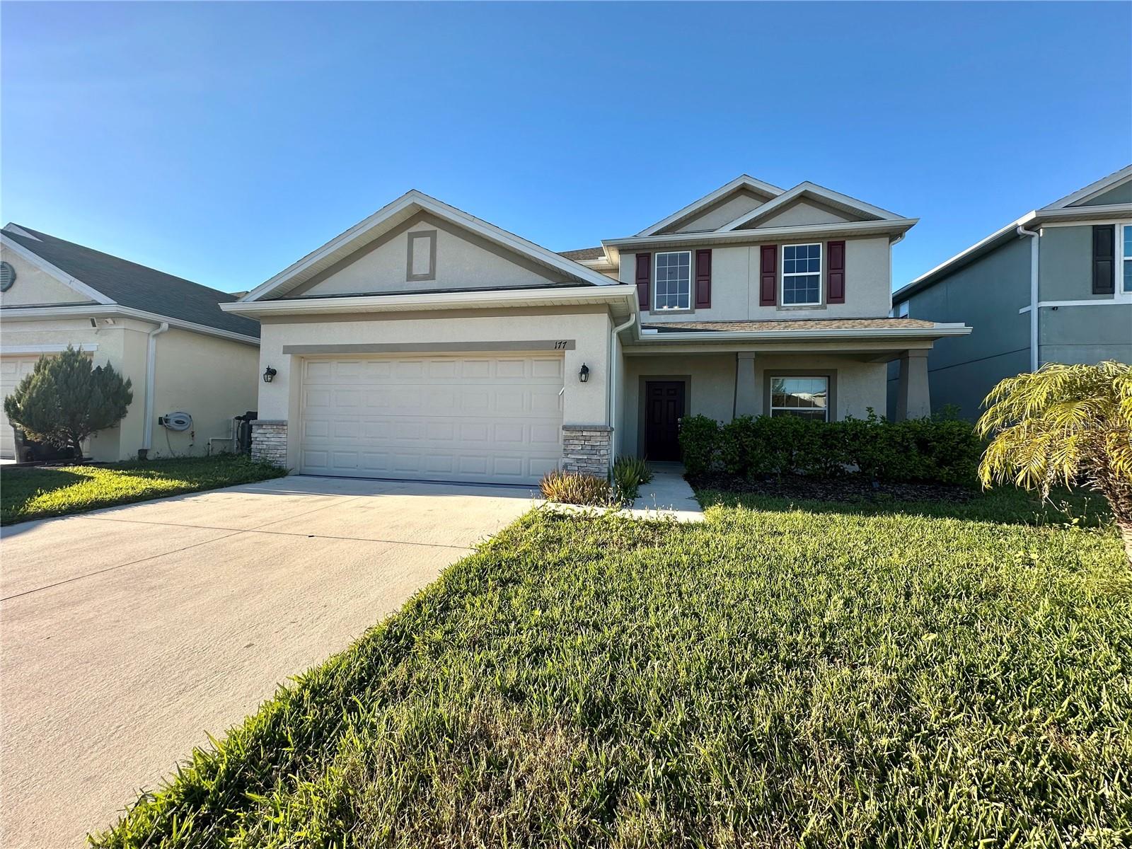Single Family Residence em DAVENPORT, FL - Daniel Dourado