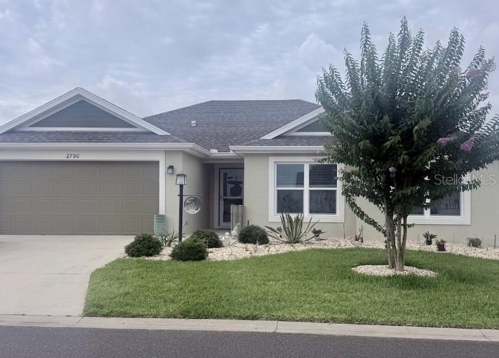Single Family Residence in THE VILLAGES, FL - Daniel Dourado