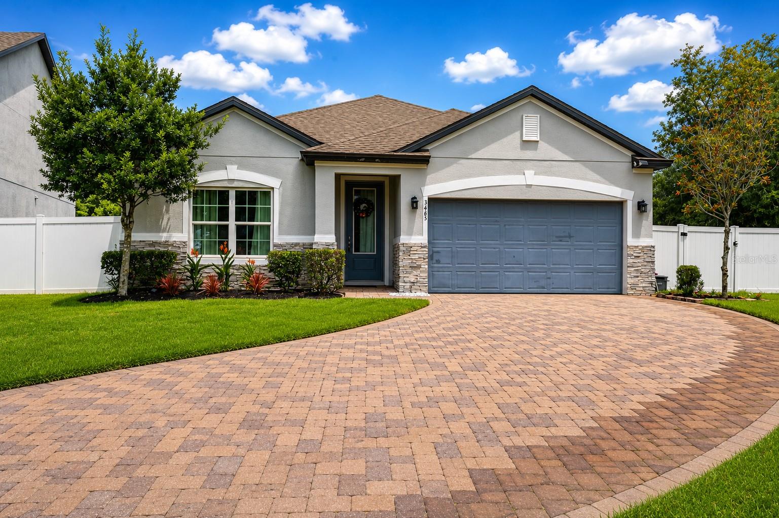 Single Family Residence em HARMONY, FL - Daniel Dourado