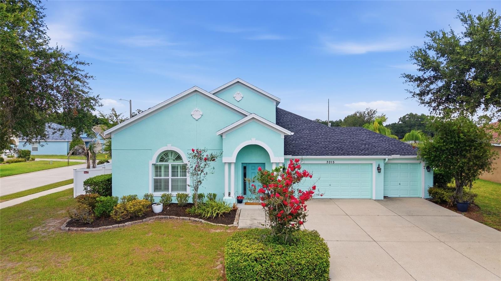 Single Family Residence in PLANT CITY, FL - Daniel Dourado