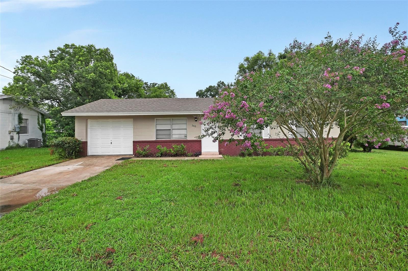 Single Family Residence em ORANGE CITY, FL - Daniel Dourado