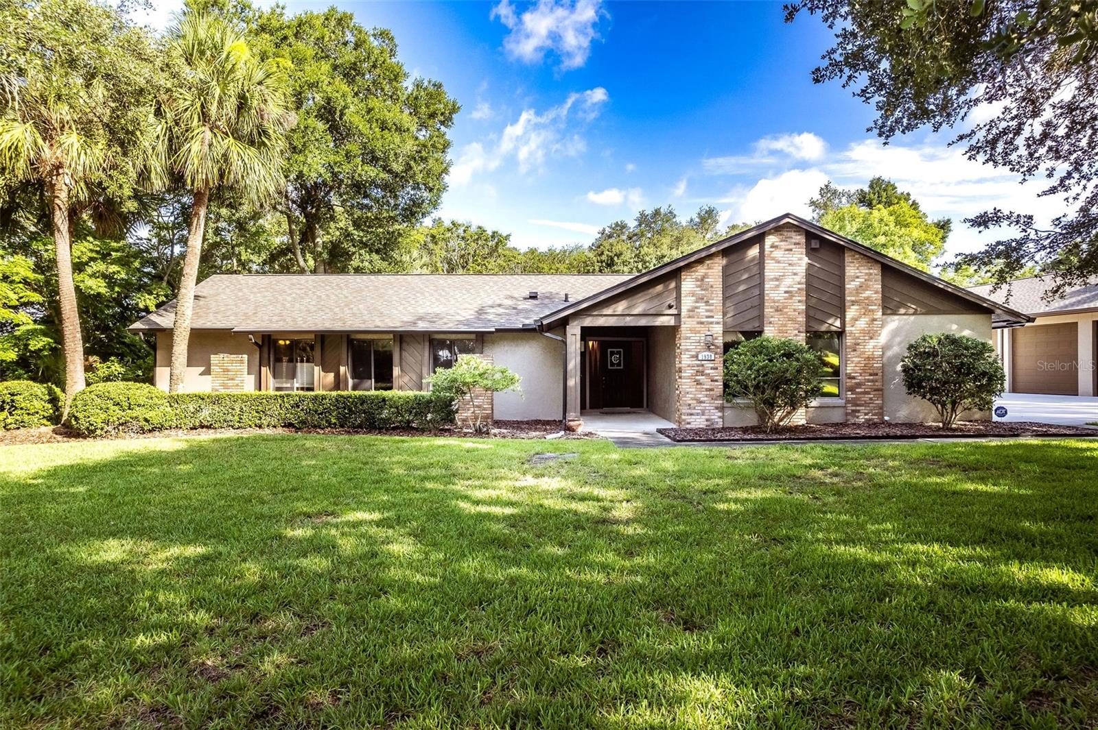 Single Family Residence in LONGWOOD, FL - Daniel Dourado