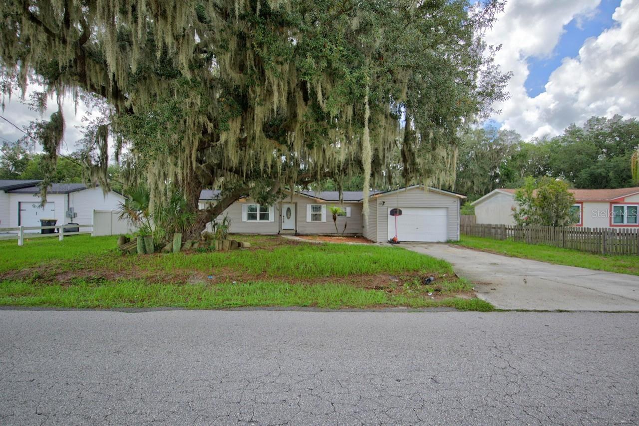 Single Family Residence em MULBERRY, FL - Daniel Dourado