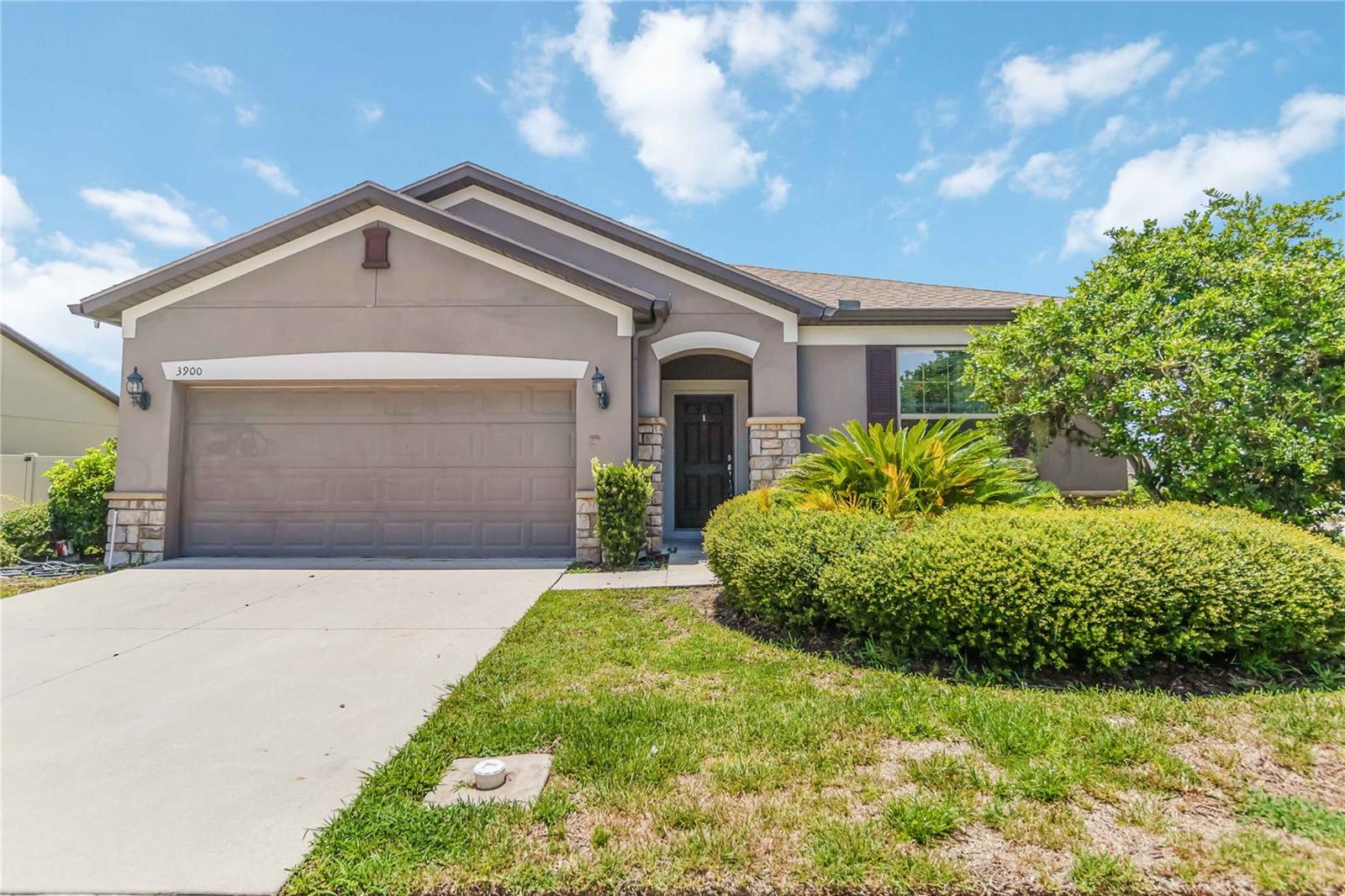 Single Family Residence in ST CLOUD, FL - Daniel Dourado