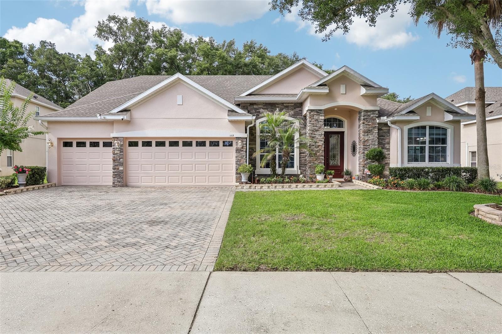 Single Family Residence em EUSTIS, FL - Daniel Dourado