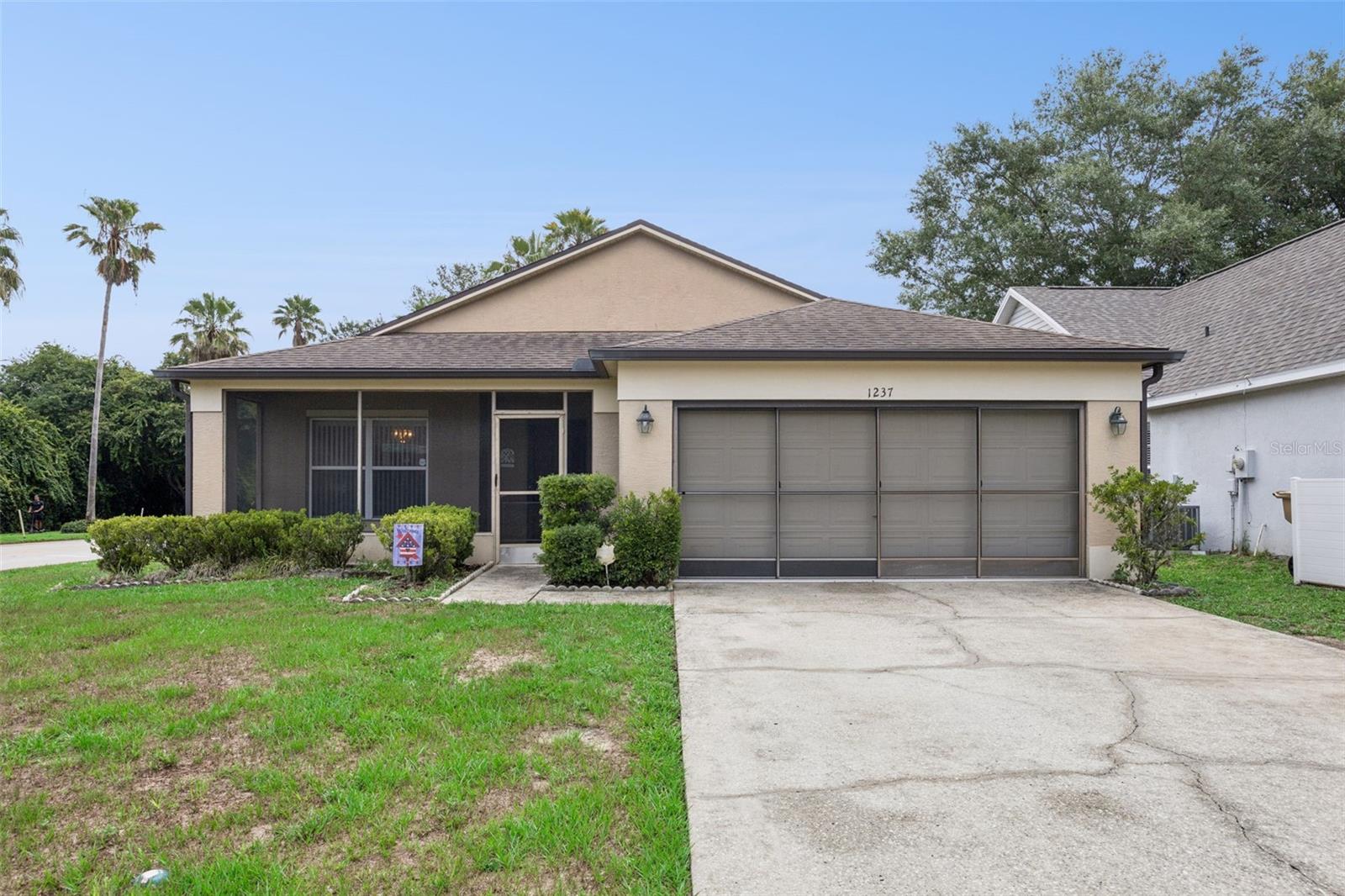 Single Family Residence em CLERMONT, FL - Daniel Dourado
