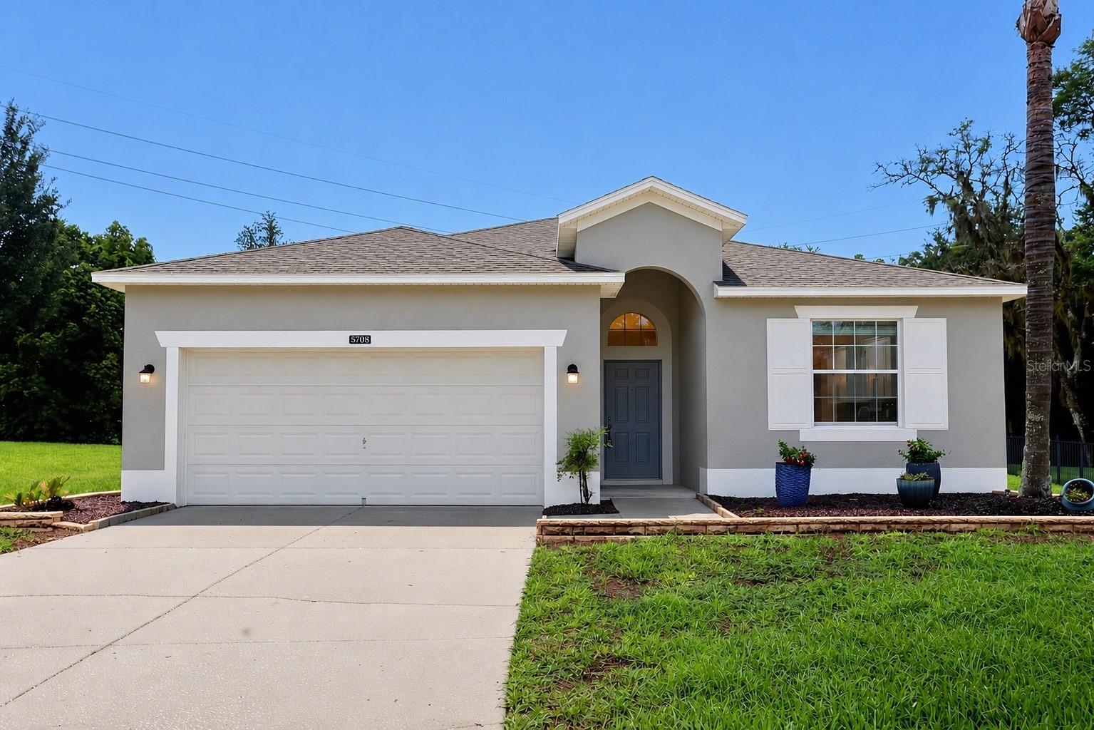 Single Family Residence em MOUNT DORA, FL - Daniel Dourado