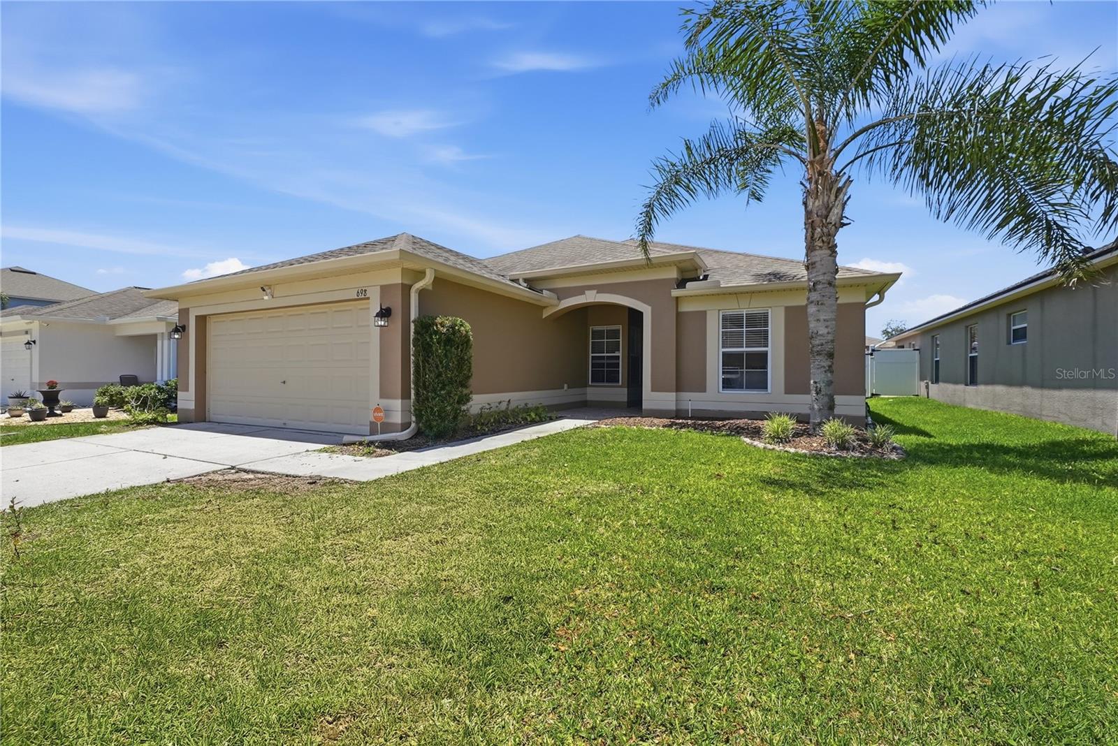 Single Family Residence em SPRING HILL, FL - Daniel Dourado