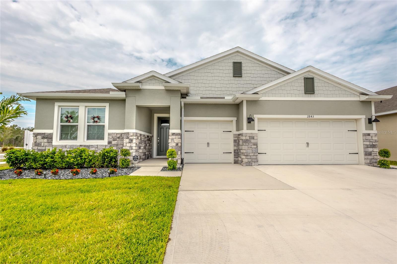Single Family Residence in ST CLOUD, FL - Daniel Dourado