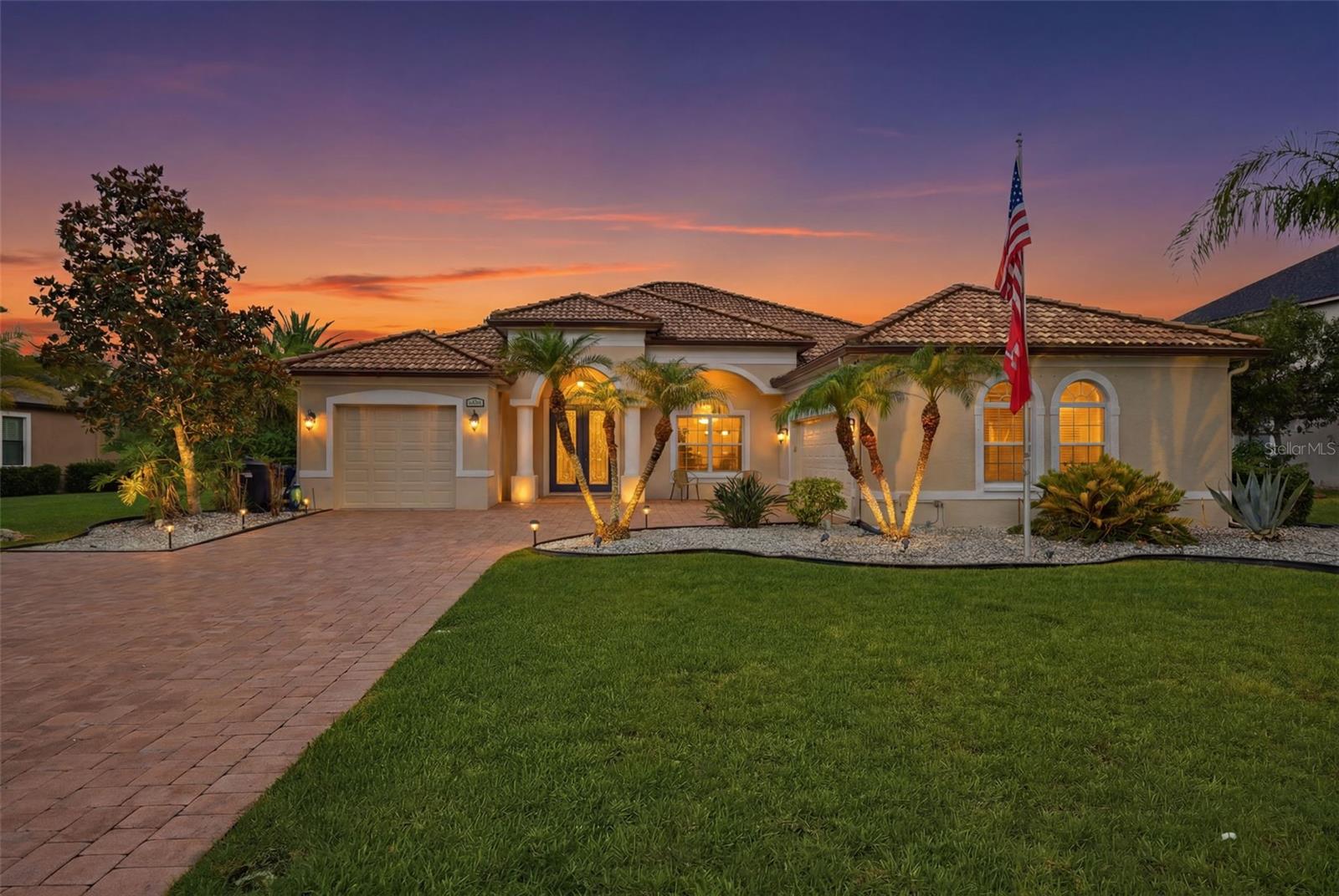 Single Family Residence in PARRISH, FL - Daniel Dourado