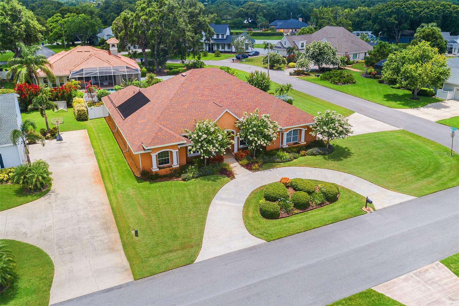 Single Family Residence in WINTER HAVEN, FL - Daniel Dourado