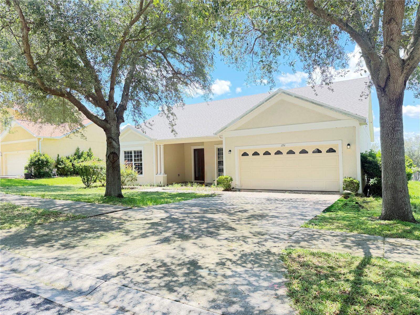 Single Family Residence em MINNEOLA, FL - Daniel Dourado