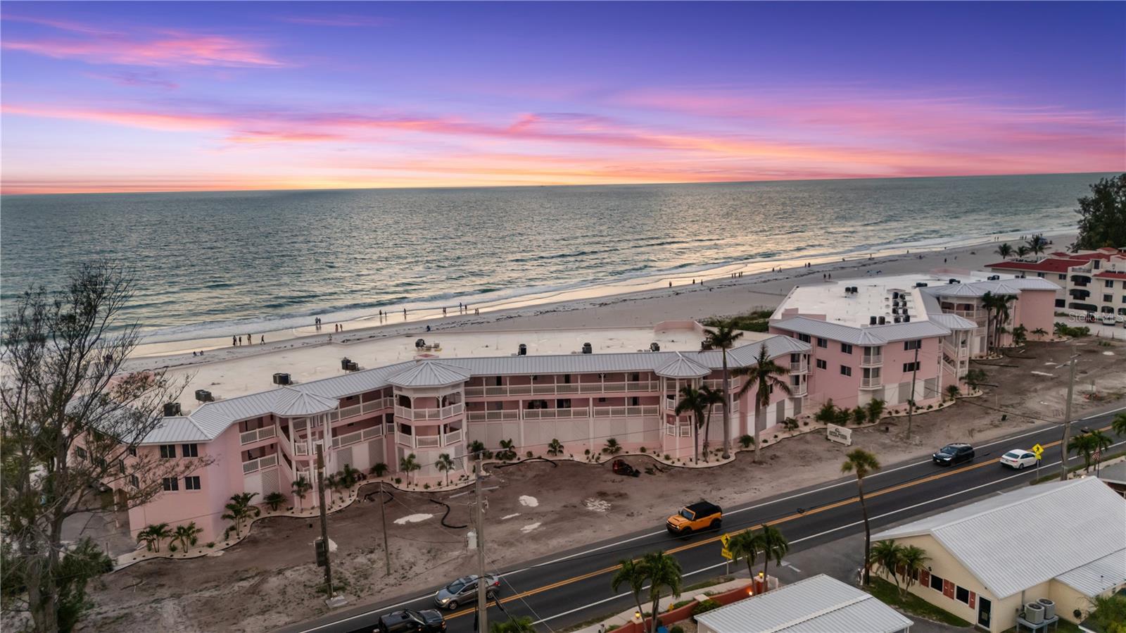 Condominium in BRADENTON BEACH, FL - Daniel Dourado