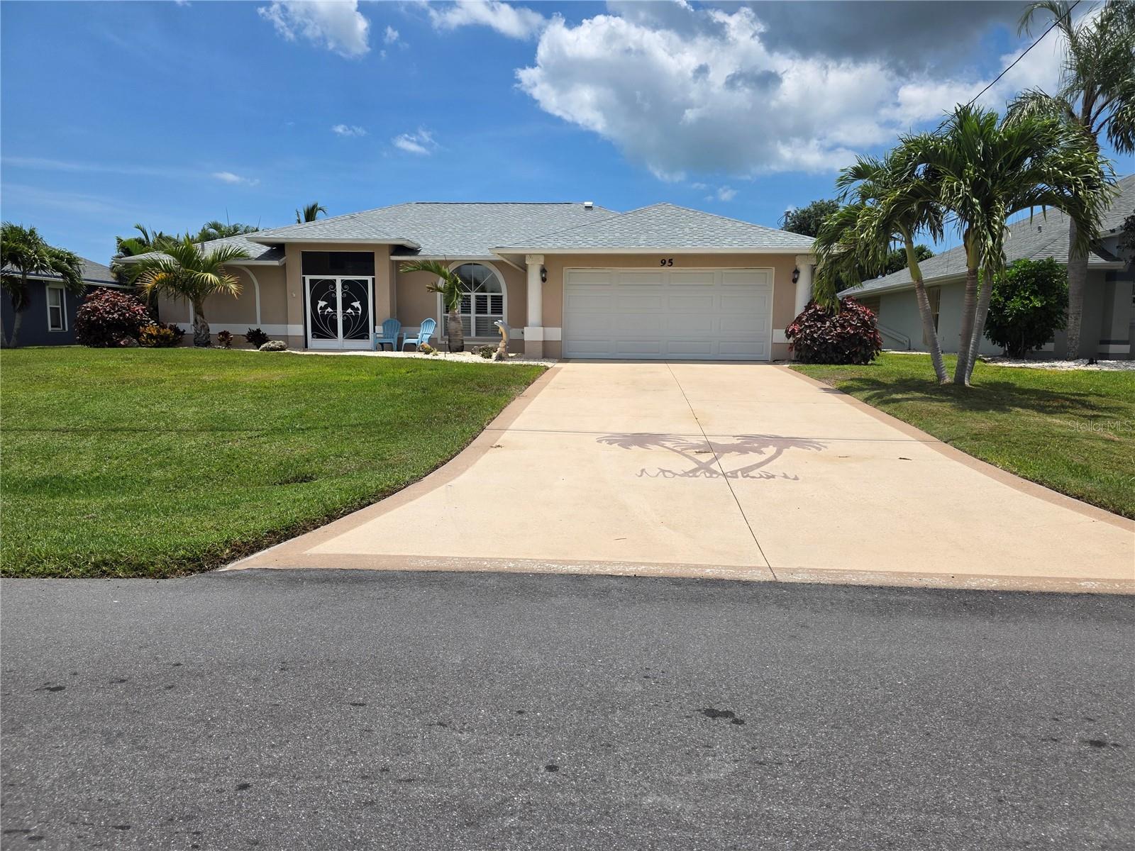 Single Family Residence in ROTONDA WEST, FL - Daniel Dourado