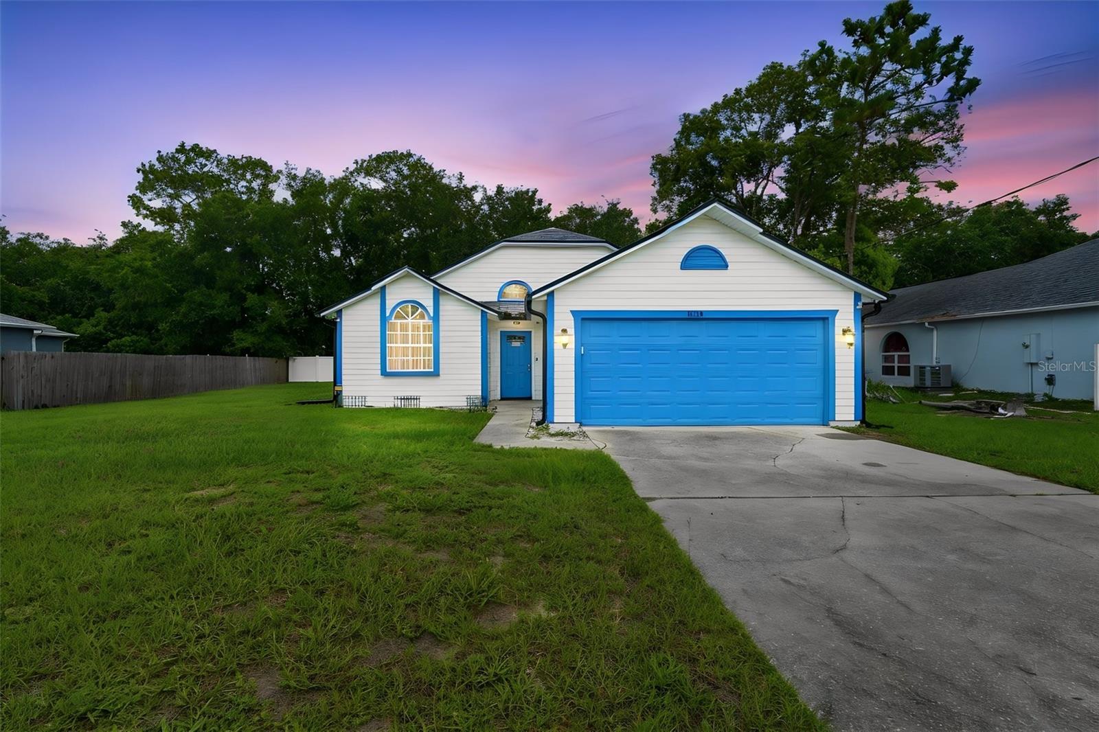 Single Family Residence em DELTONA, FL - Daniel Dourado