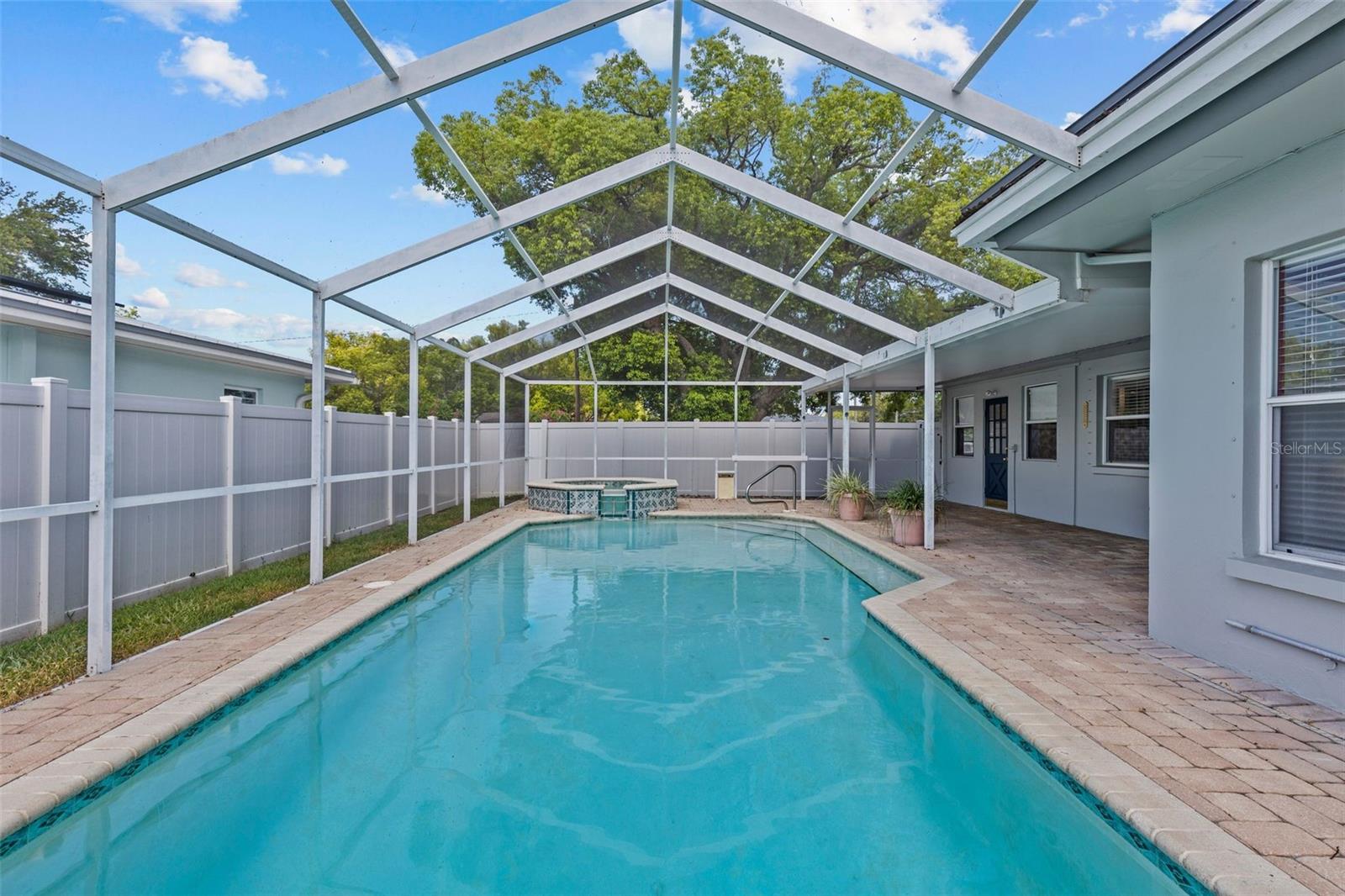 Single Family Residence em CLEARWATER, FL - Daniel Dourado
