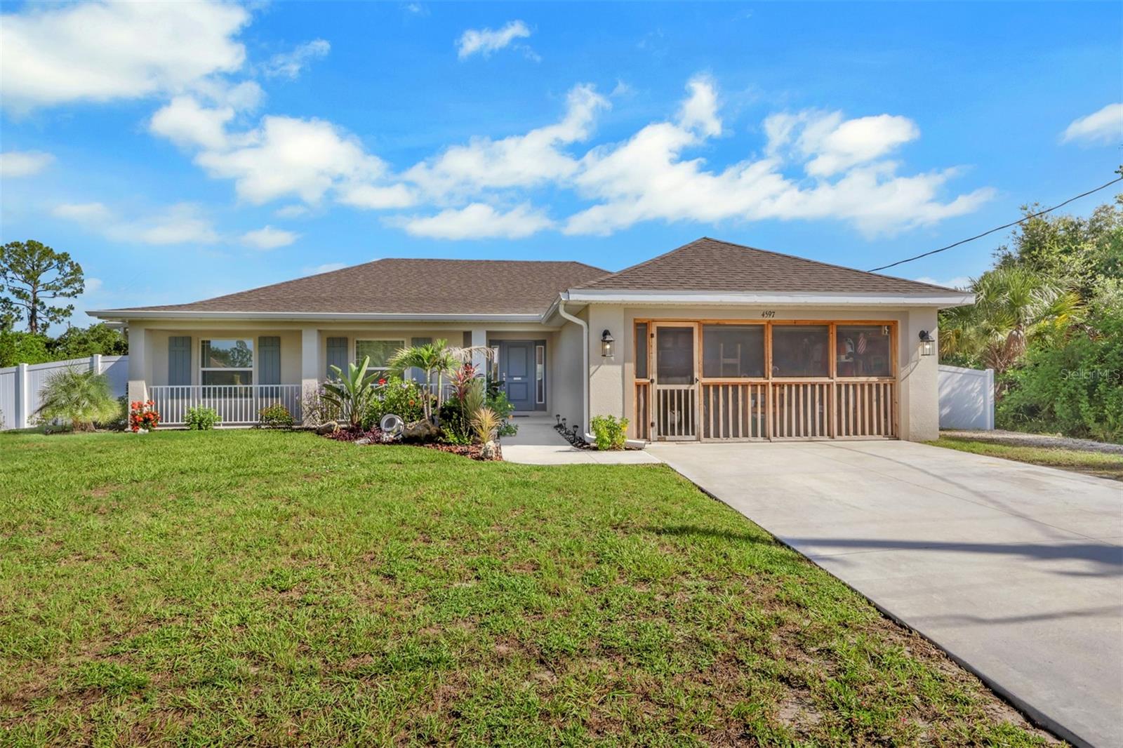 Single Family Residence in NORTH PORT, FL - Daniel Dourado