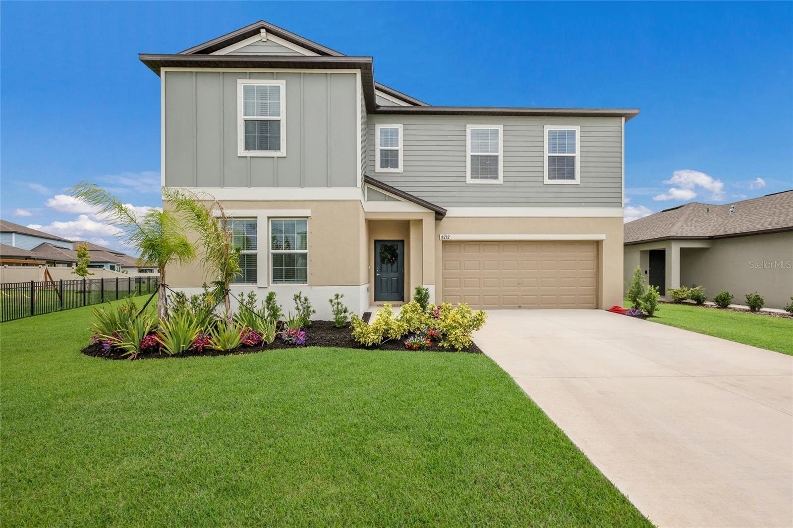 Single Family Residence in PARRISH, FL - Daniel Dourado