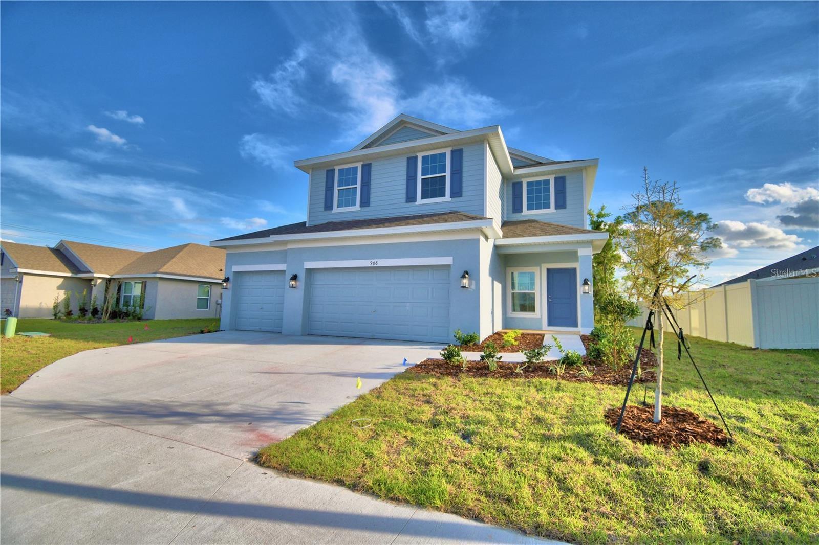 Single Family Residence em DAVENPORT, FL - Daniel Dourado