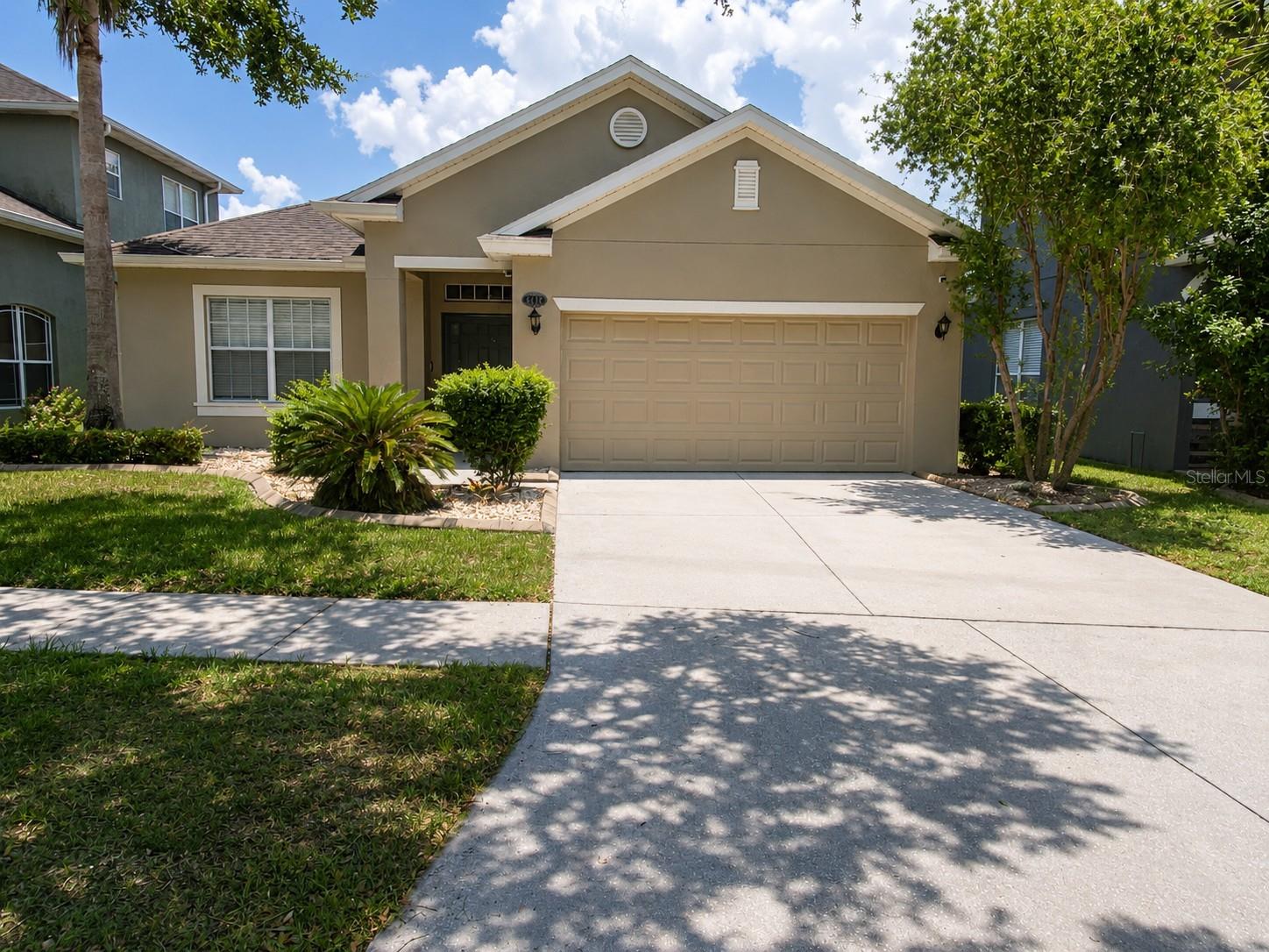Single Family Residence in GIBSONTON, FL - Daniel Dourado