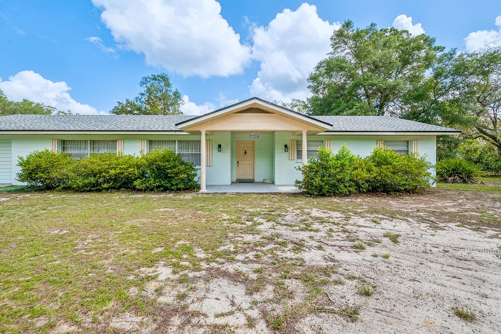 Single Family Residence em KEYSTONE HEIGHTS, FL - Daniel Dourado