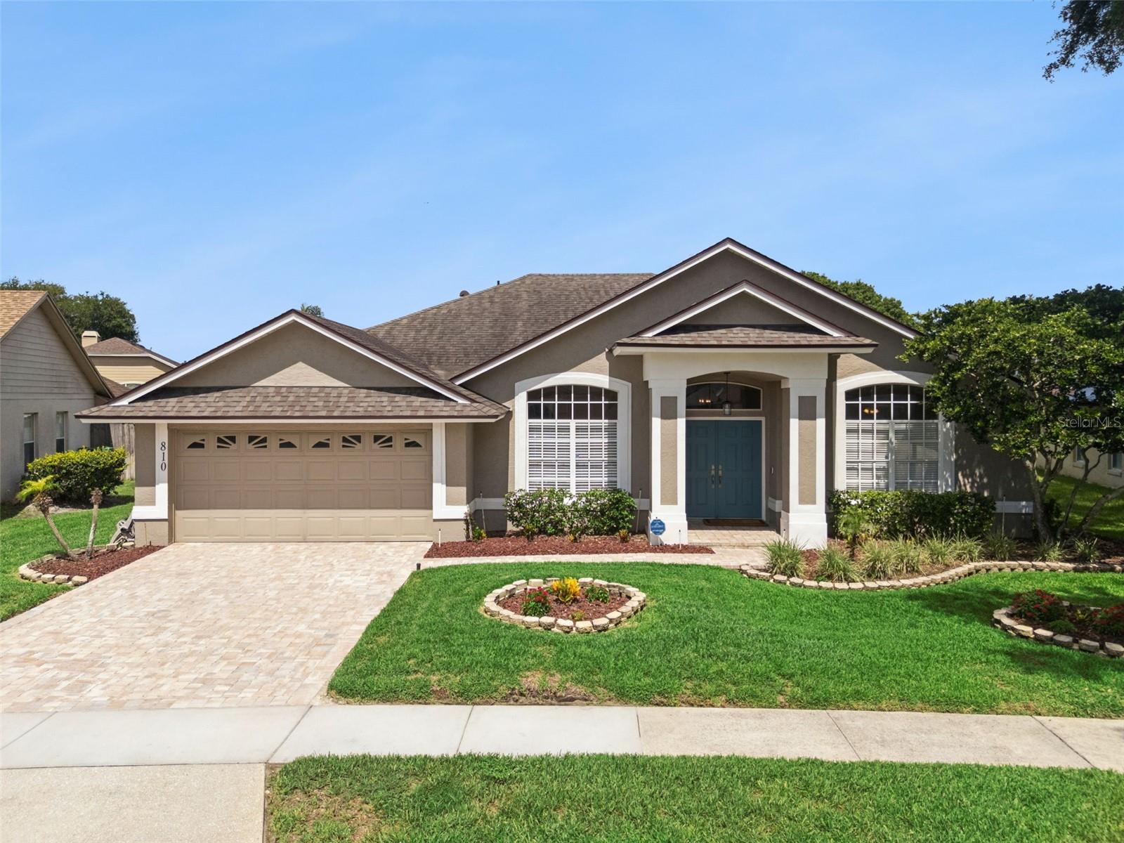 Single Family Residence in ORLANDO, FL - Daniel Dourado