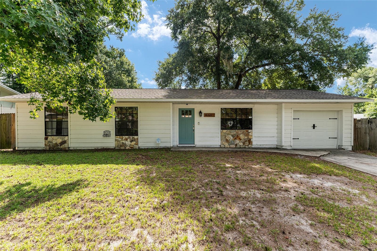 Single Family Residence em GAINESVILLE, FL - Daniel Dourado