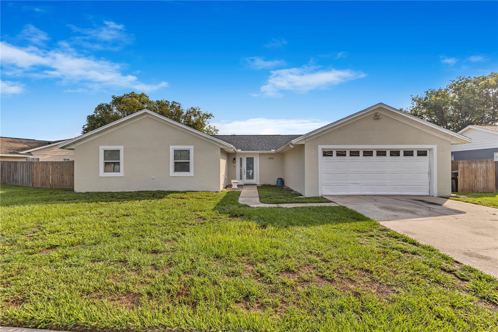 Single Family Residence in ORLANDO, FL - Daniel Dourado
