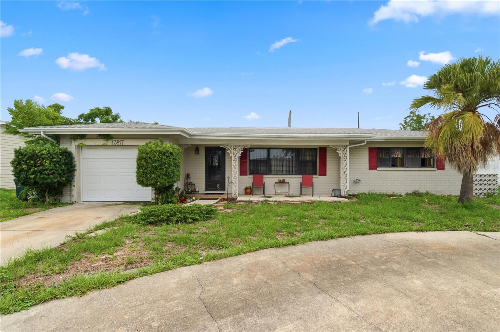 Single Family Residence in SEMINOLE, FL - Daniel Dourado