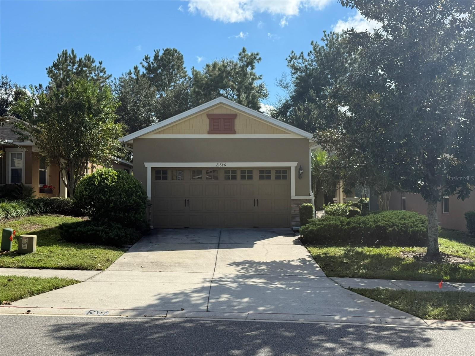 Single Family Residence em MOUNT DORA, FL - Daniel Dourado