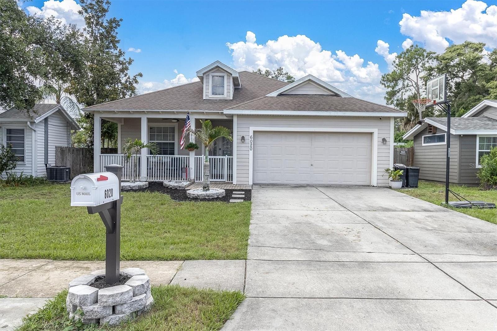 Single Family Residence in NEW PORT RICHEY, FL - Daniel Dourado