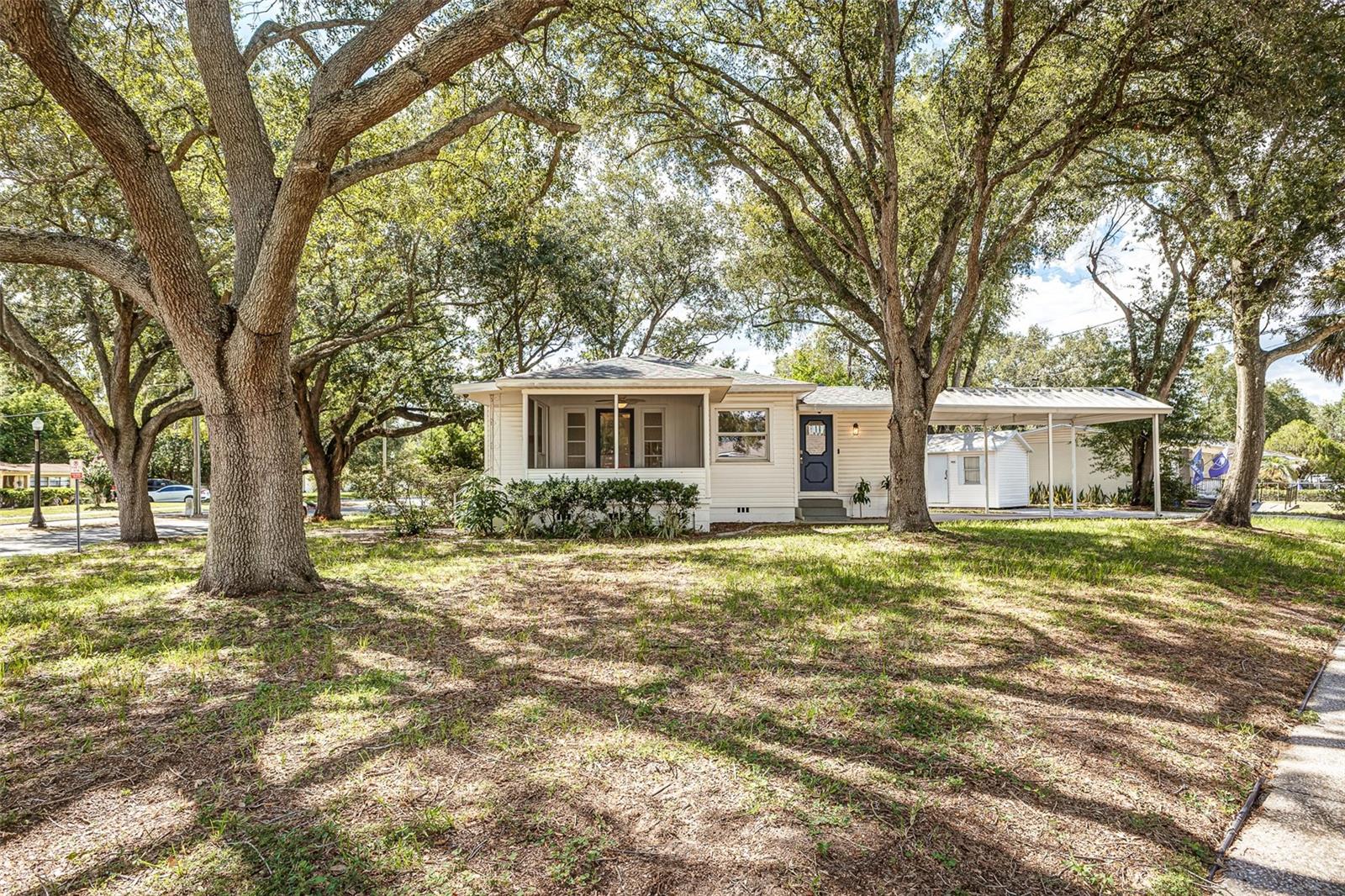 Single Family Residence in LAKELAND, FL - Daniel Dourado