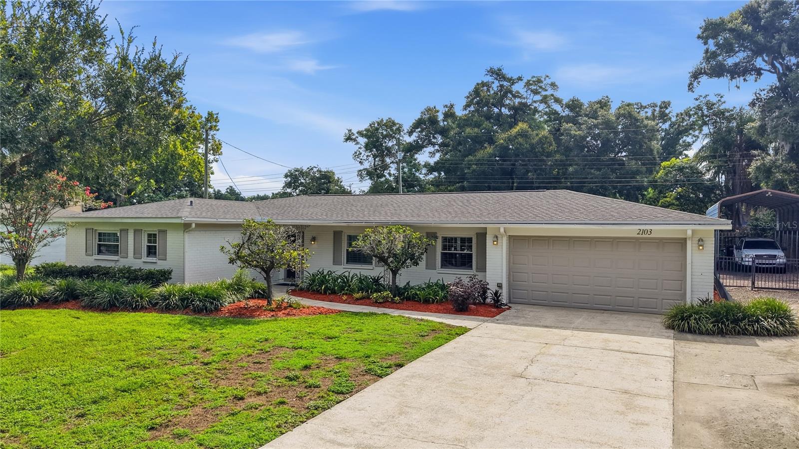 Single Family Residence em BRANDON, FL - Daniel Dourado