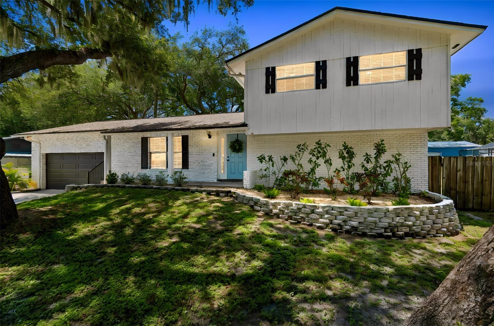 Single Family Residence em BRANDON, FL - Daniel Dourado
