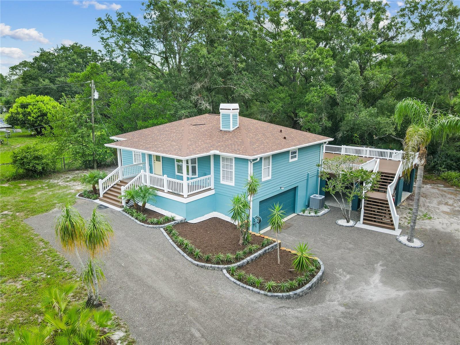Single Family Residence in LAND O LAKES, FL - Daniel Dourado