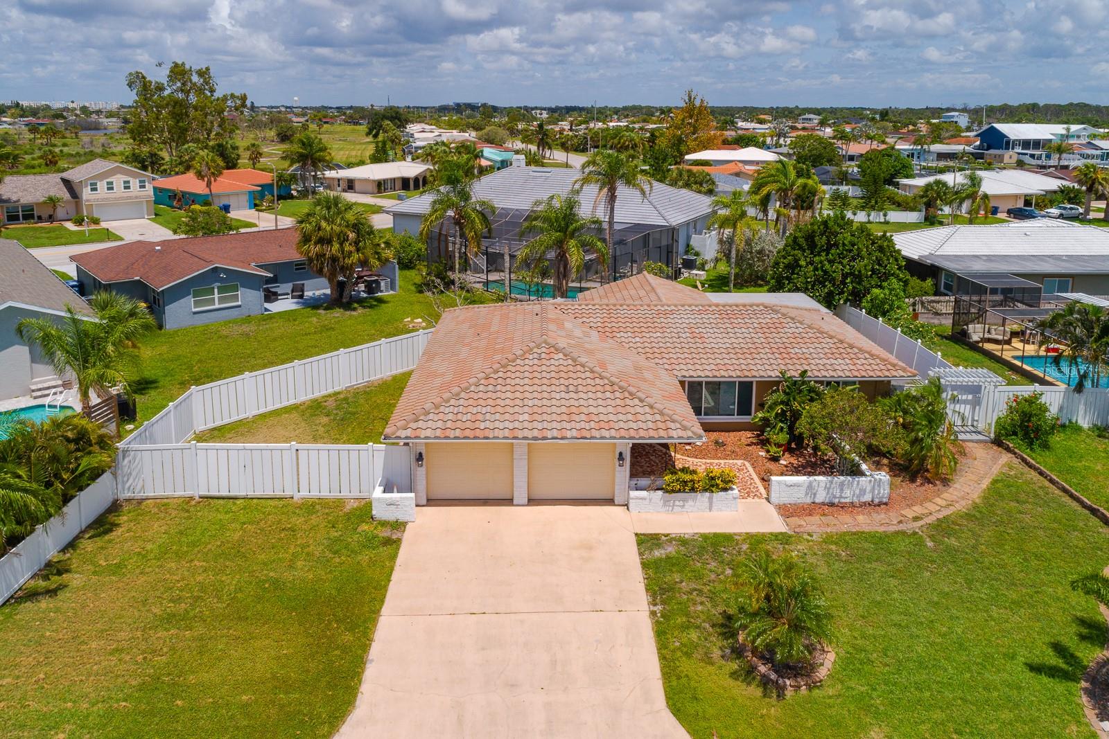 Single Family Residence em NEW PORT RICHEY, FL - Daniel Dourado