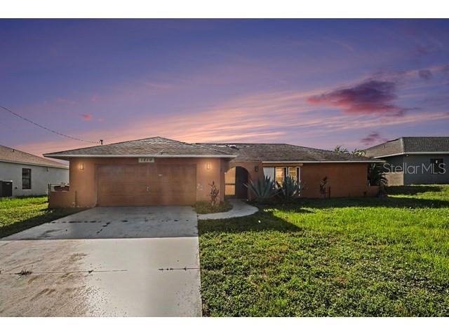 Single Family Residence em CAPE CORAL, FL - Daniel Dourado